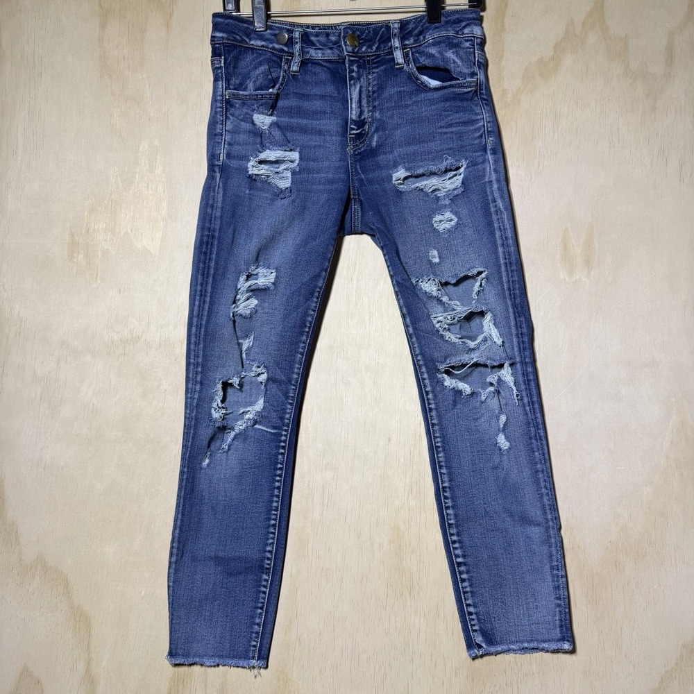 American Eagle Womens Size 8 Jegging Crop Super Stretch Distressed Jeans Blue